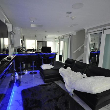 Beautiful Bright 3 Bed Townhouse Διαμέρισμα Βανκούβερ Εξωτερικό φωτογραφία