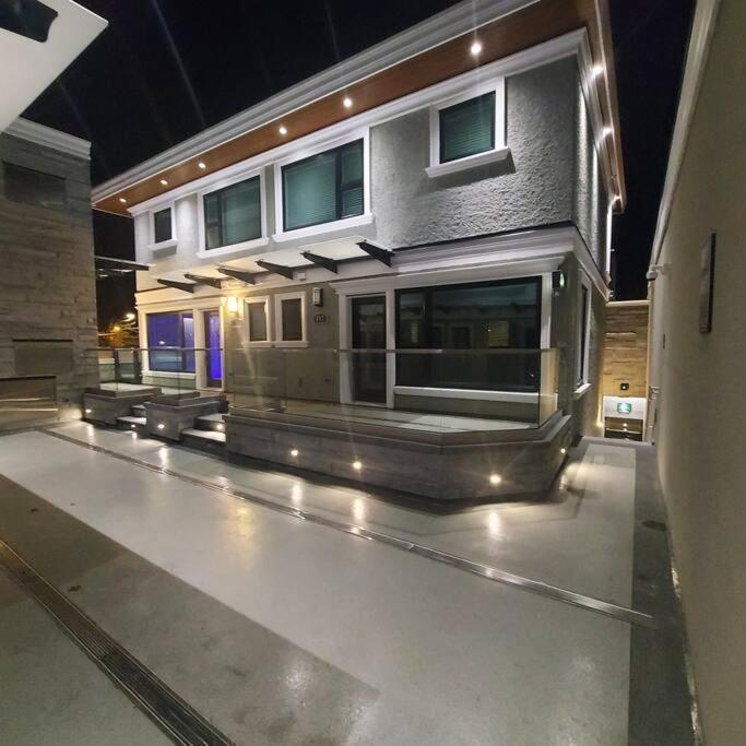 Beautiful Bright 3 Bed Townhouse Διαμέρισμα Βανκούβερ Εξωτερικό φωτογραφία
