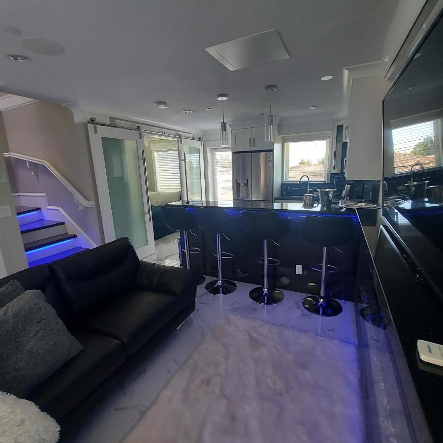 Beautiful Bright 3 Bed Townhouse Διαμέρισμα Βανκούβερ Εξωτερικό φωτογραφία