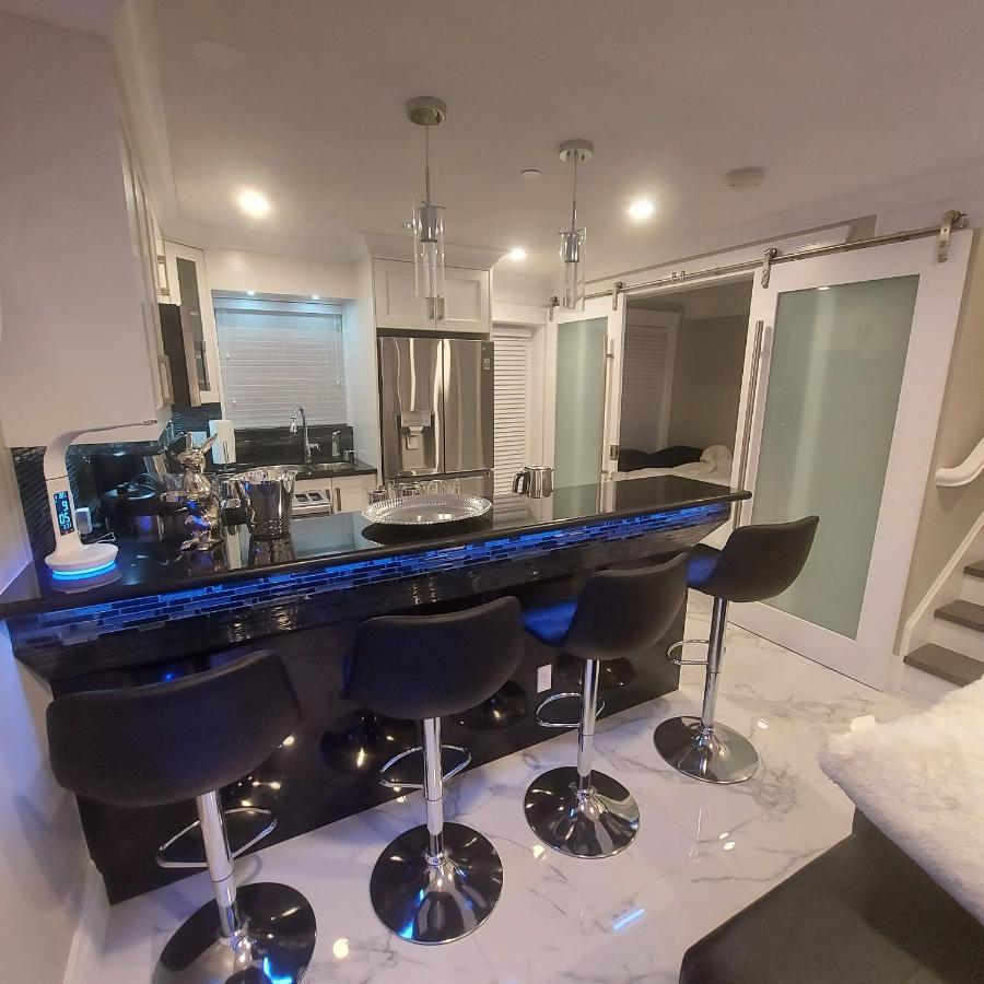 Beautiful Bright 3 Bed Townhouse Διαμέρισμα Βανκούβερ Εξωτερικό φωτογραφία