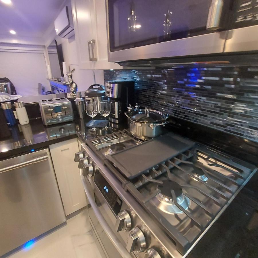 Beautiful Bright 3 Bed Townhouse Διαμέρισμα Βανκούβερ Εξωτερικό φωτογραφία