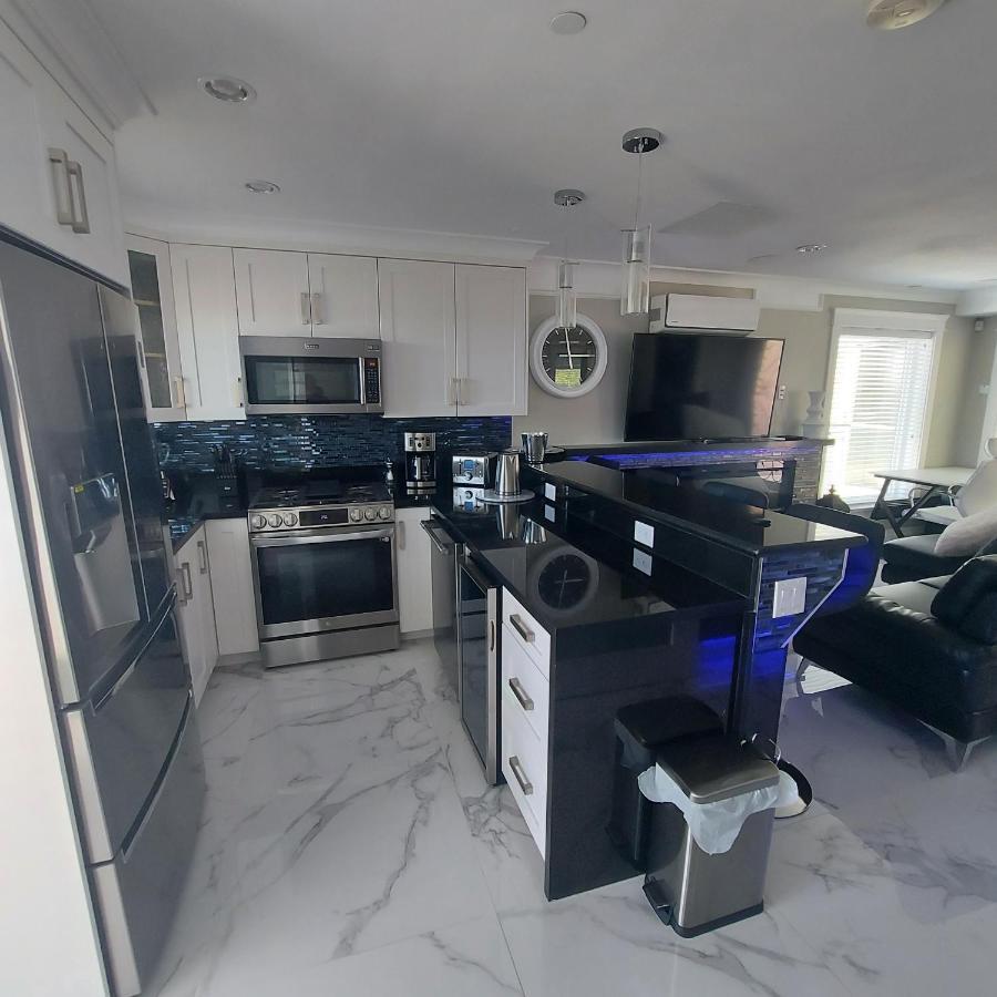 Beautiful Bright 3 Bed Townhouse Διαμέρισμα Βανκούβερ Εξωτερικό φωτογραφία