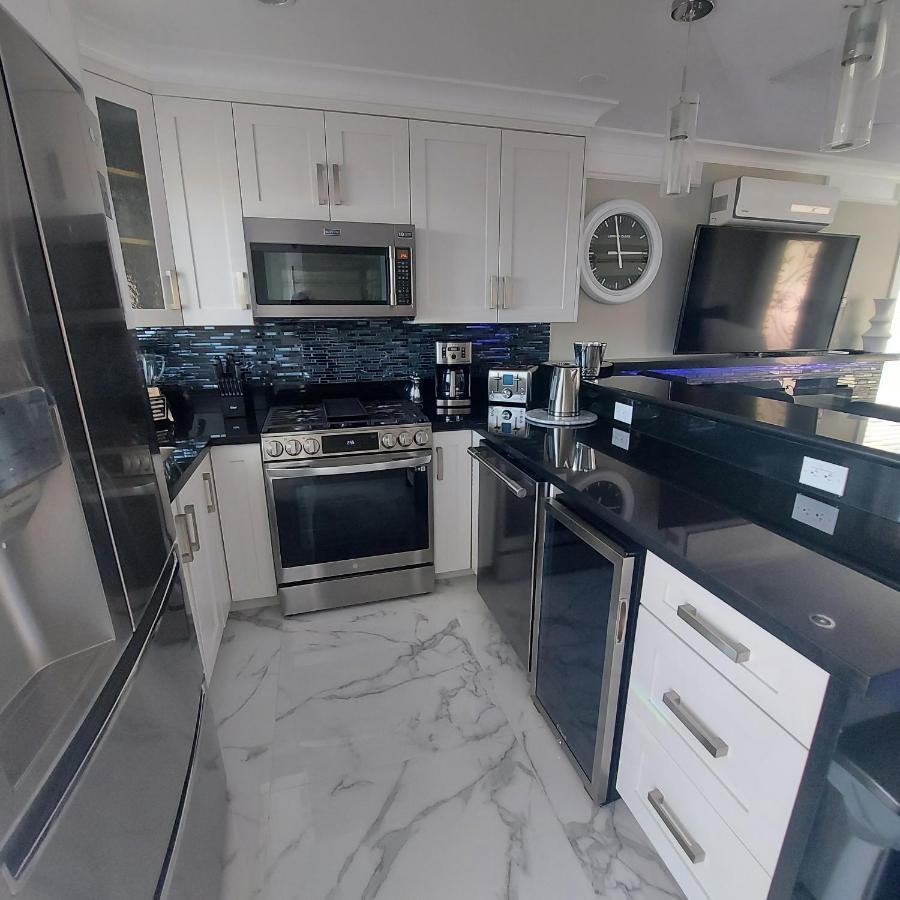 Beautiful Bright 3 Bed Townhouse Διαμέρισμα Βανκούβερ Εξωτερικό φωτογραφία
